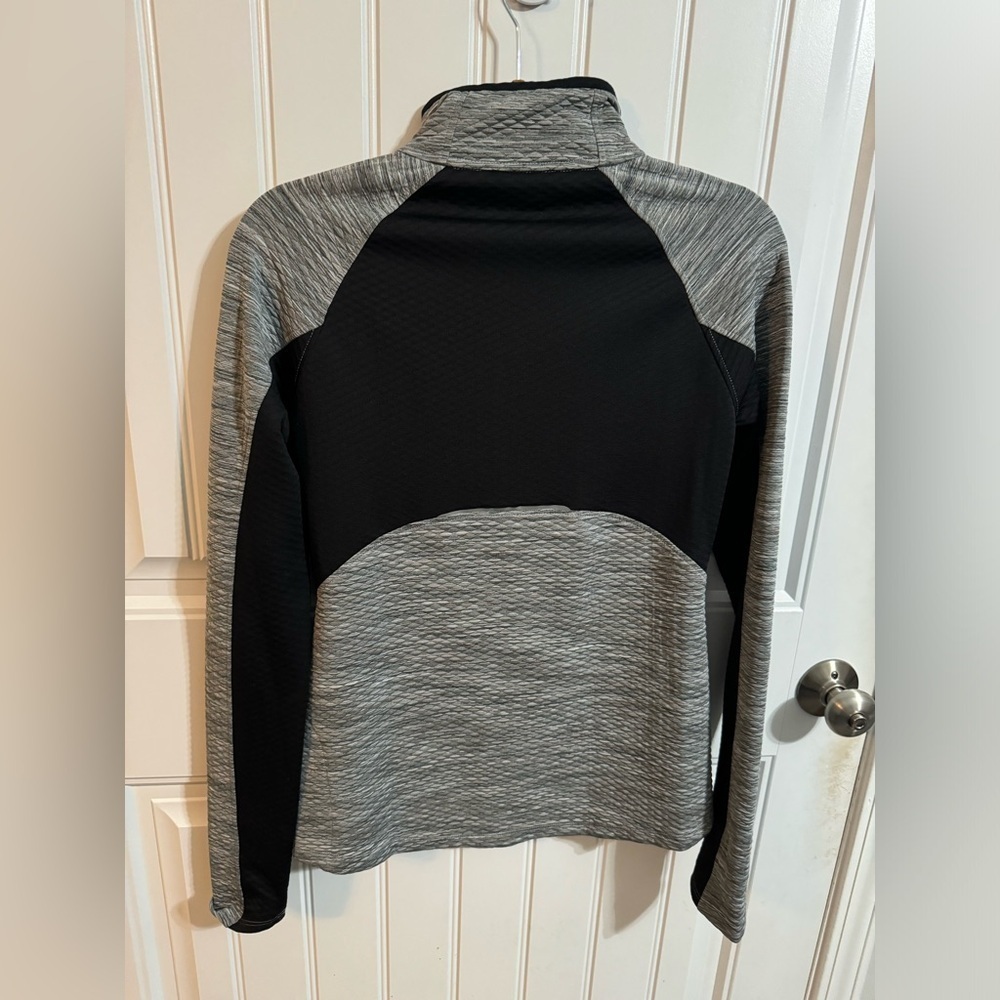 Athleta Quilted Gray and Black 1/4 Zip - Picture 8 of 8